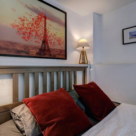 082 - Stunning Sea Views Beachfront Apartment ベナルマデナ エクステリア 写真