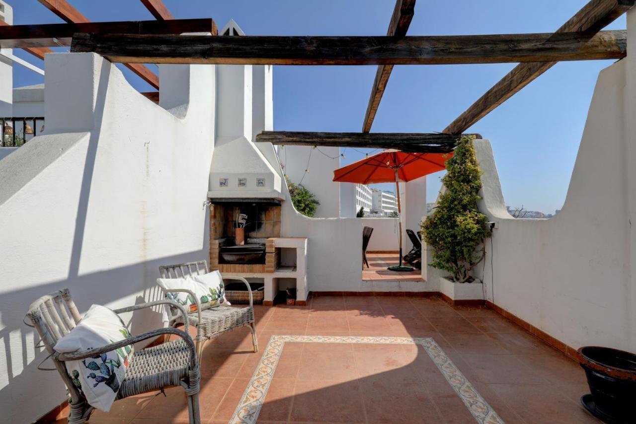 082 - Stunning Sea Views Beachfront Apartment ベナルマデナ エクステリア 写真