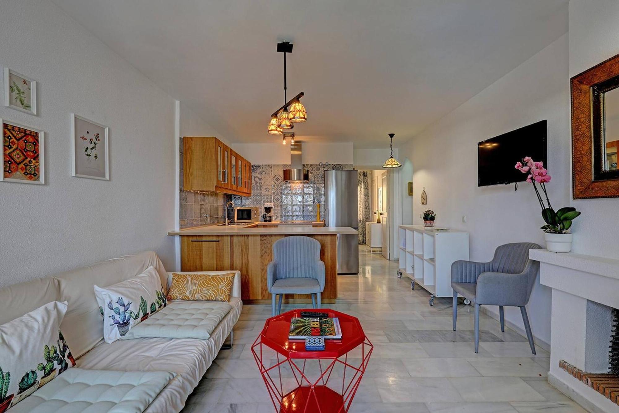 082 - Stunning Sea Views Beachfront Apartment ベナルマデナ エクステリア 写真