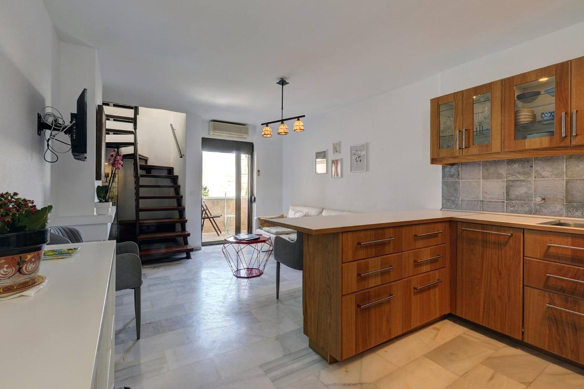 082 - Stunning Sea Views Beachfront Apartment ベナルマデナ エクステリア 写真
