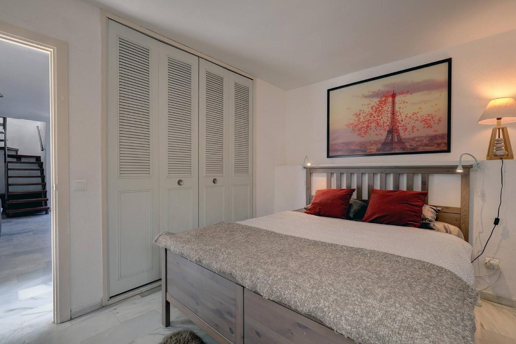 082 - Stunning Sea Views Beachfront Apartment ベナルマデナ エクステリア 写真