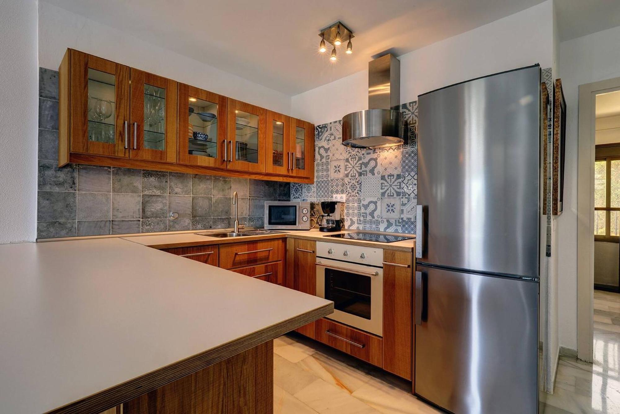 082 - Stunning Sea Views Beachfront Apartment ベナルマデナ エクステリア 写真